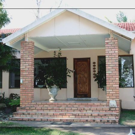 Rosegarden Guesthouse Pongola Exterior foto